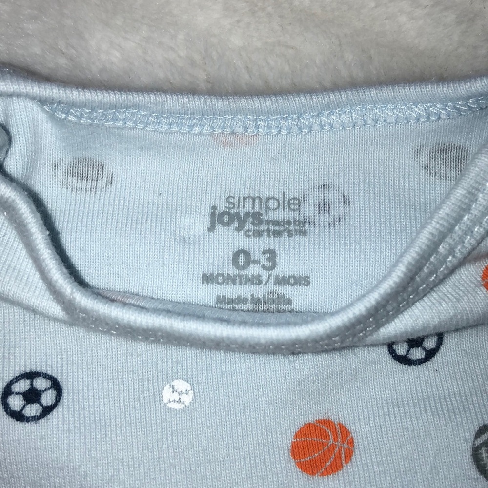 Carter’s Baby Boy Gowns | Size 0-3 months - Picture 2 of 2
